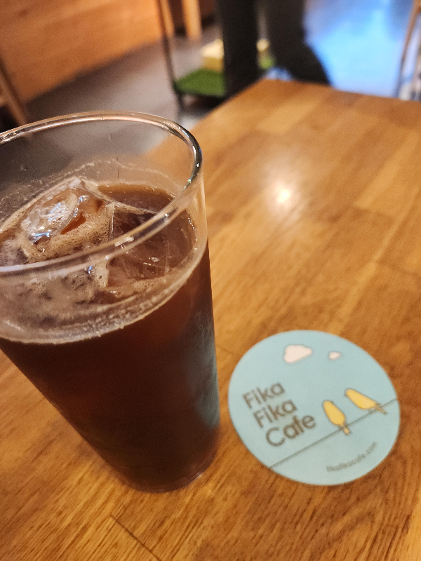 타이베이 카페와 칵테일 바 탐방기_Fika Fika Cafe _아이스 시그니처 블랙커피
