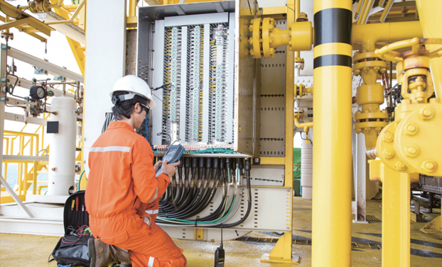 산업전기공-하는일-업무환경-되는법-학과-전망