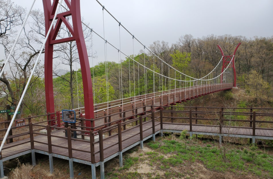 해명산 출렁다리 이미지