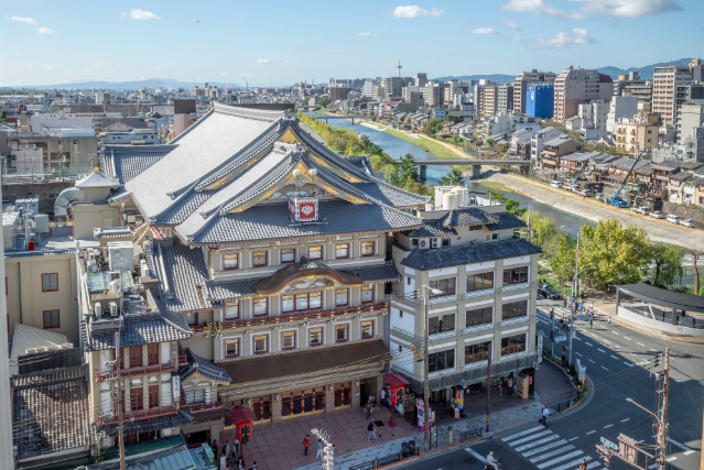 미나미자 극장. 먼곳에서 전체를 찍은 사진