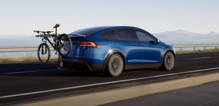 테슬라-모델X-후측면-모습