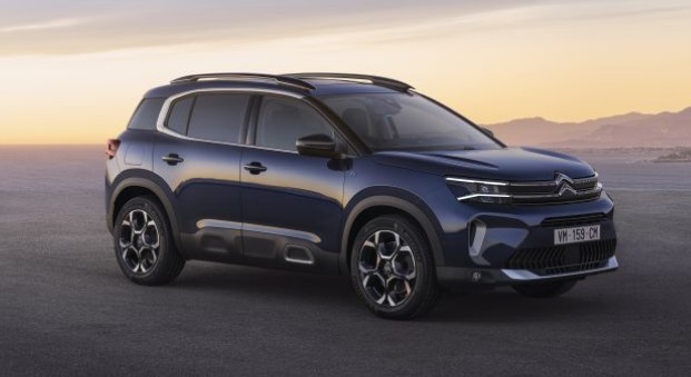 운전하기 좋고 인기있는 소형 SUV 추천 - 시트로엥 c5 에어크로스