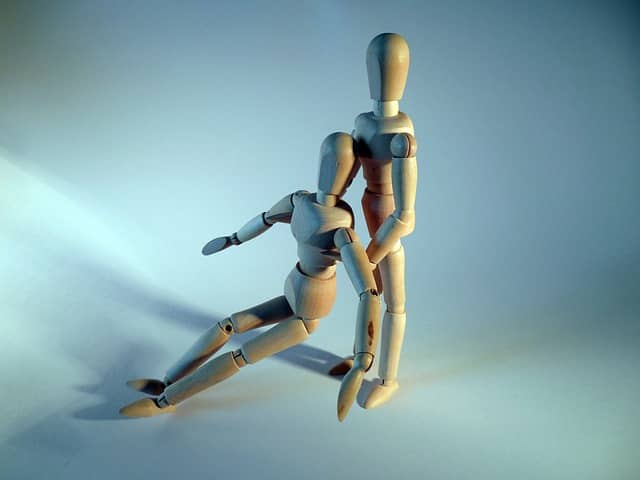 "우리 아이가 이물질을 삼켰어요!" - 부모가 꼭 알아야 할 응급처치 가이드