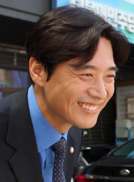 한준호 국회의원 프로필 나이 고향 학력 재산 지역구 페이스북