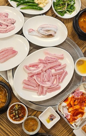 서울에서 &lsquo;산꼼장어 코스요리&rsquo;를? 높은집종가산꼼장어의 모든 것