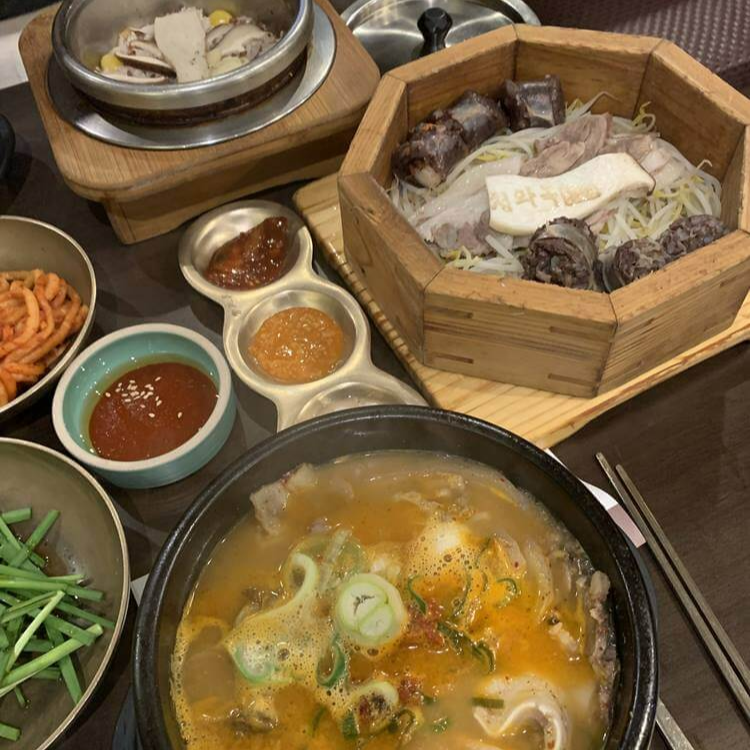 편백, 영양밥, 순대국