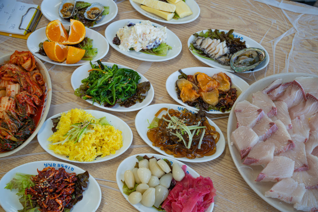 궁평항 수산물 직판장 상차림
