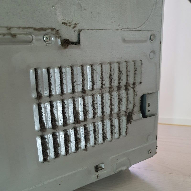 냉장고 뒷면 먼지제거