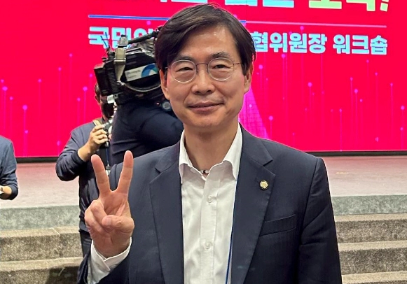 조경태 부산 사하을 지역구 공천 이유 &amp;#124; 조경태 의원 프로필 나이 고향 학력 재산