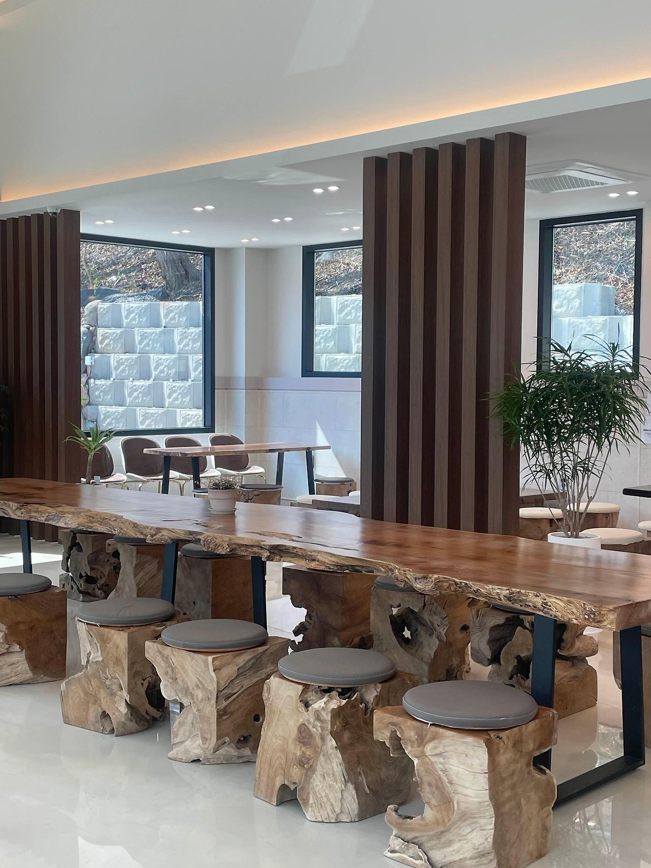 포항 신광 호리블리 카페