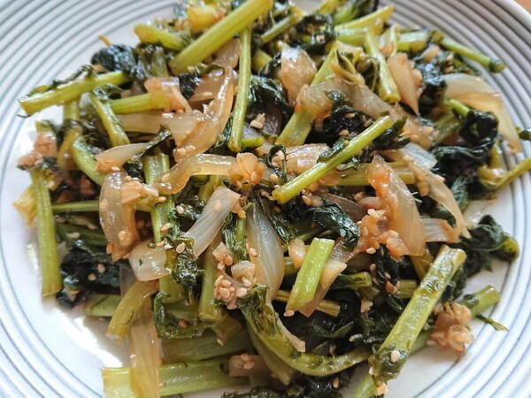 시래기나물 들깨가루 신장결석 위험