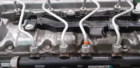 CRDi 엔진 인젝터 모습