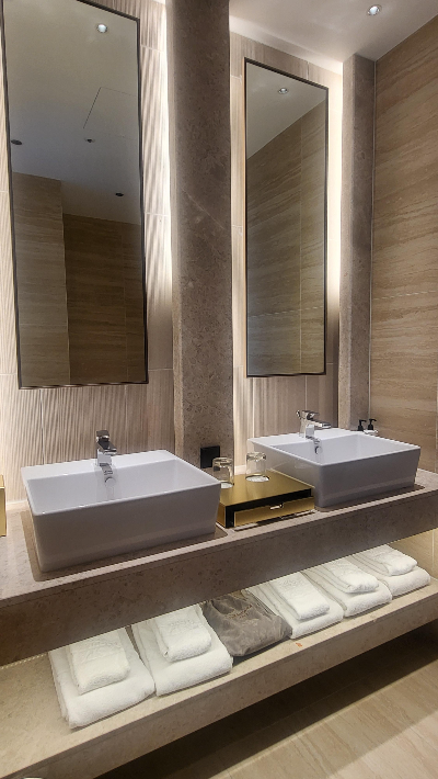 파라스파라서울 팀버스위트