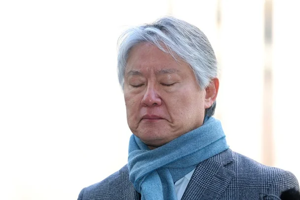 &quot;죽는 건 국민&#44; 의사들은 안 죽어&quot;&hellip;前의협회장&#44; 尹대통령 비판