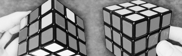 하얀색 중심 조각