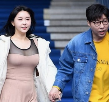 대도서관 부인 윰댕