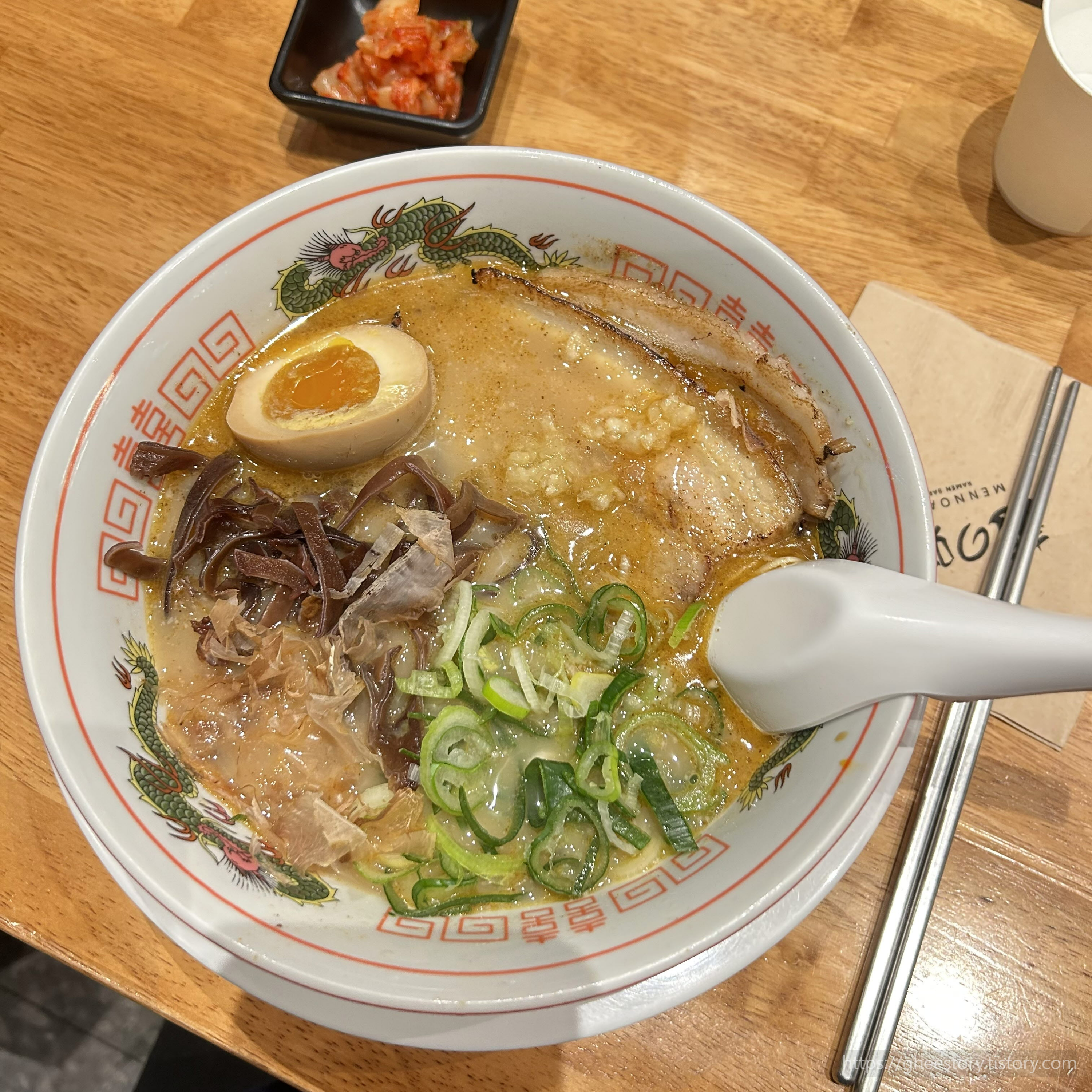 강남역-4번출구-혼밥-맛집-라멘-가쓰오라멘