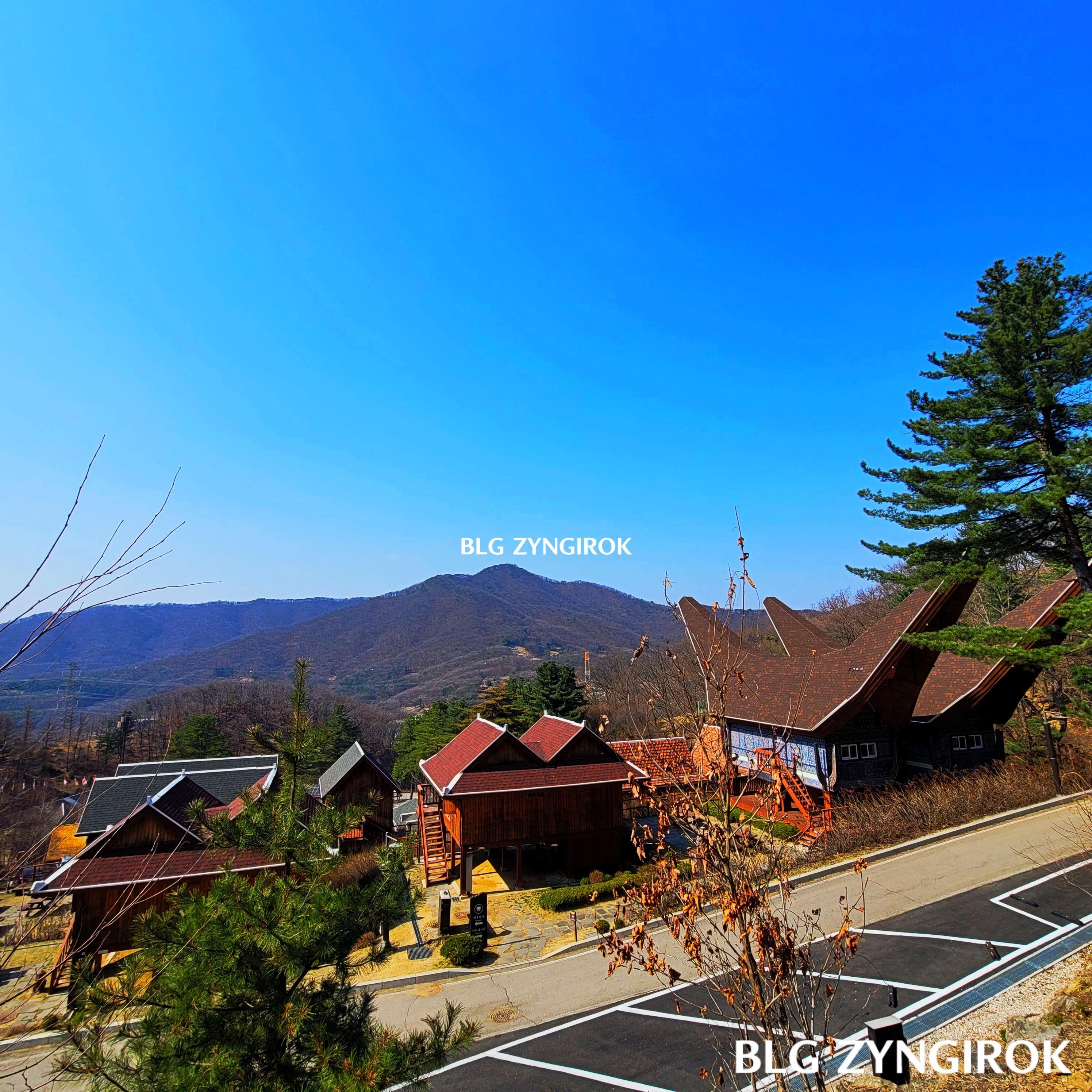 국립-아세안-휴양림-인도네시아-전통가옥이다.