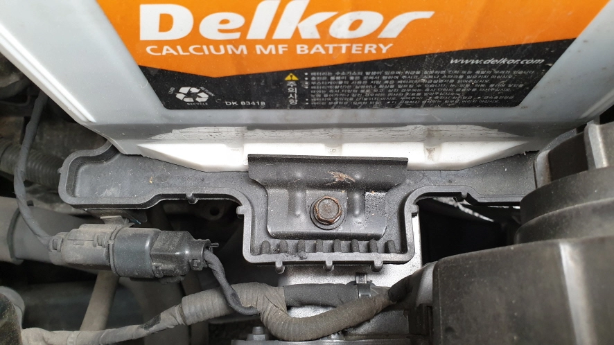 배터리 고정 장치 모습