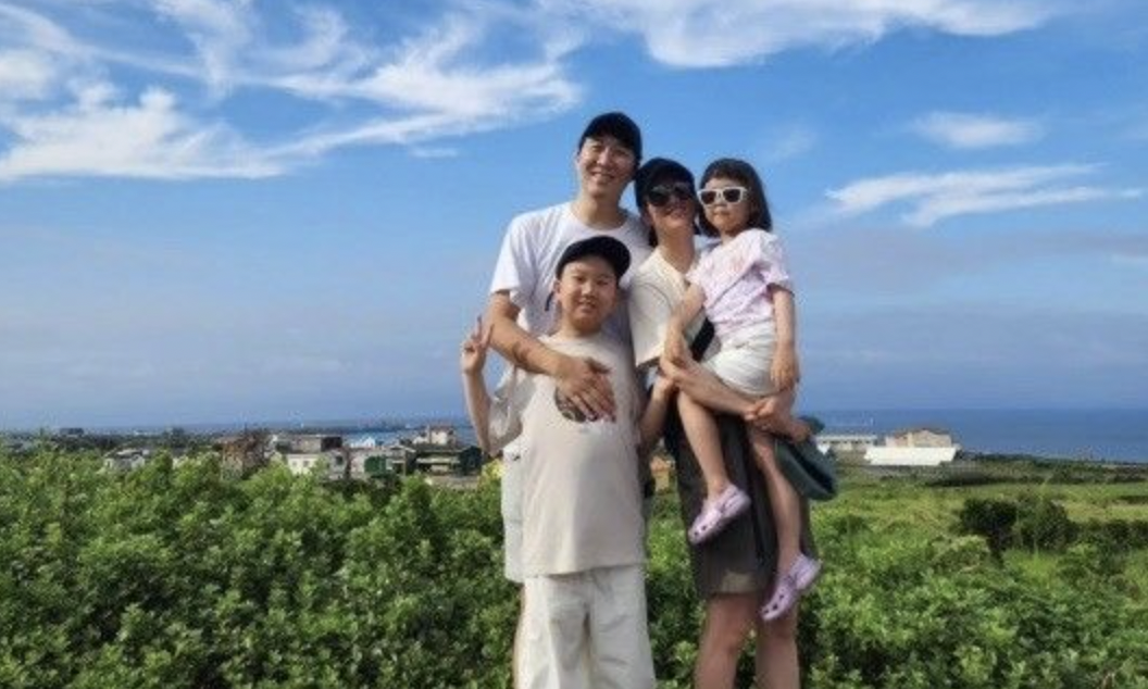 가수 장윤정 아들 딸
