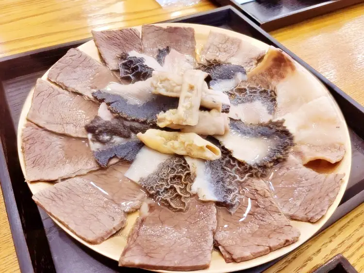 미운우리새끼 미우새 탁재훈 이상민 탁짱이의 서울 체크인에서 먹은 한우 암소로 정성껏 끓인 곰탕 맛집