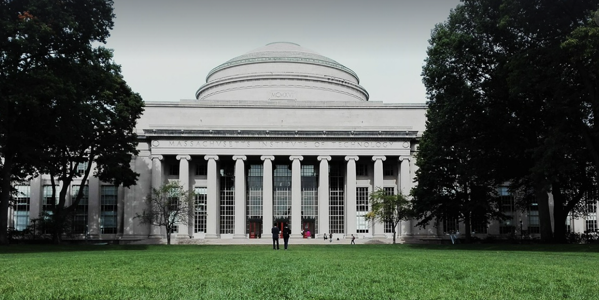 MIT 대학 전경 사진