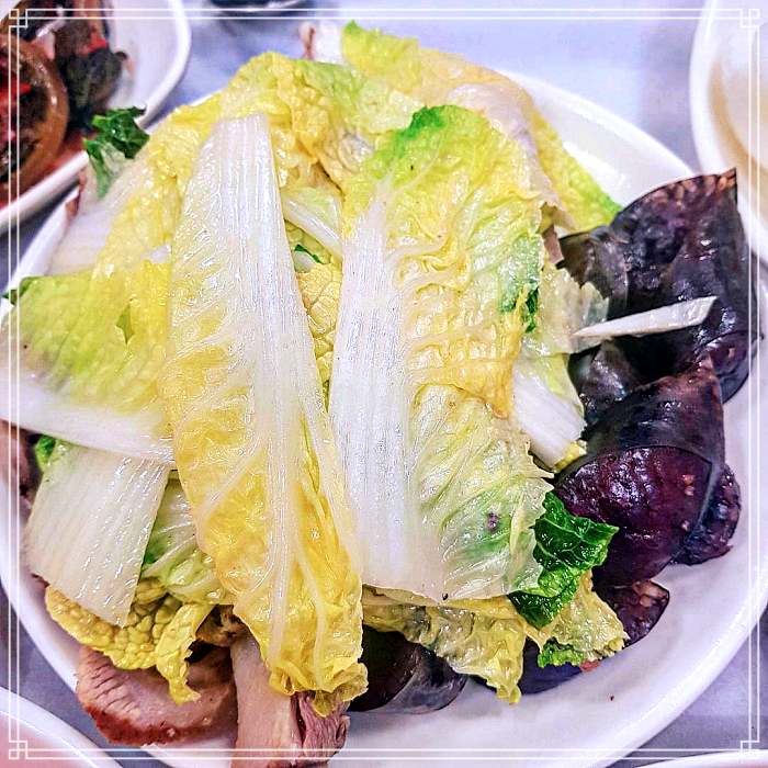 생방송 오늘저녁 순천 웃장국밥거리 1+1 맛집, 9천원, 배춧잎 수육 한 접시 서비스, 순대국밥 맛집