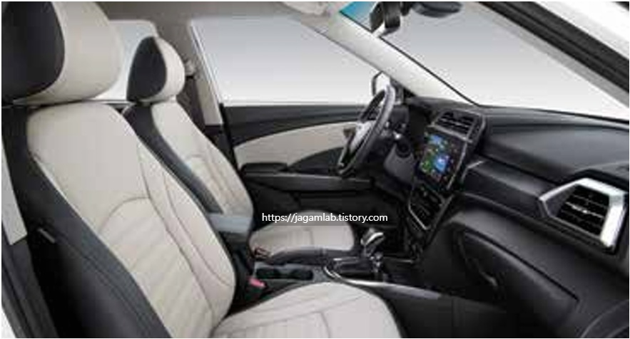 더 뉴 티볼리 그레이 투톤 내장 컬러