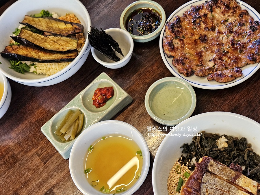 경주 황리단길 밥집 향택 가정식 덮밥 요리 메뉴 가격 후기