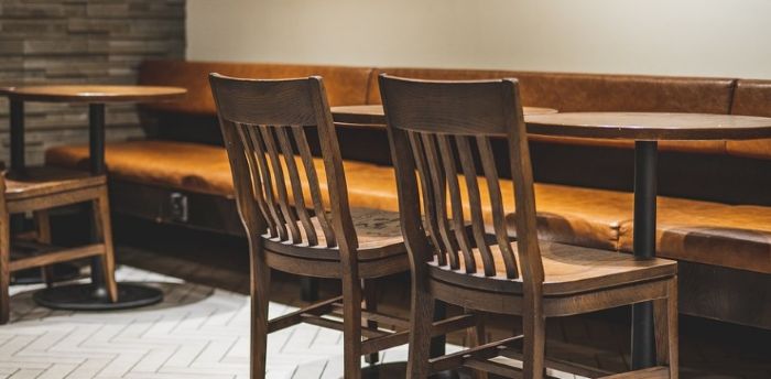 빈 식당 내부, 소상공인 영업장 경영 회복 상징 이미지