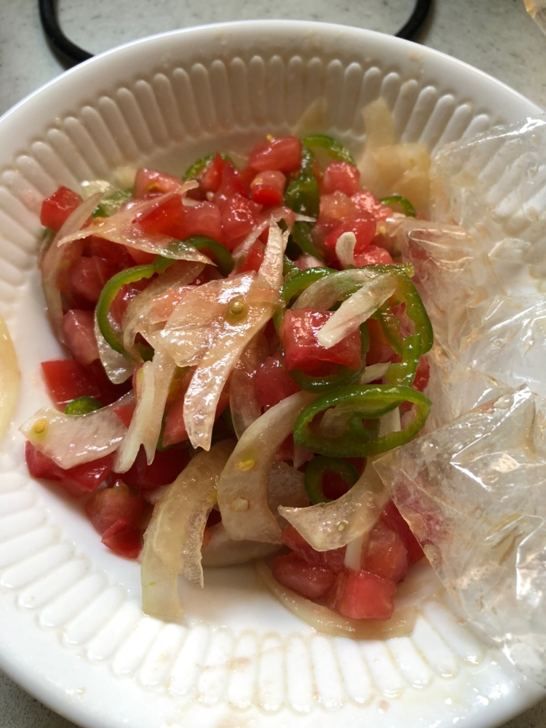 샐러드버무린것