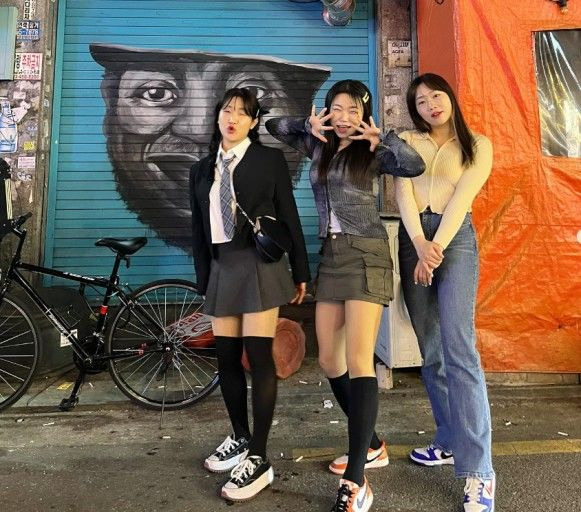 김지유 임우일