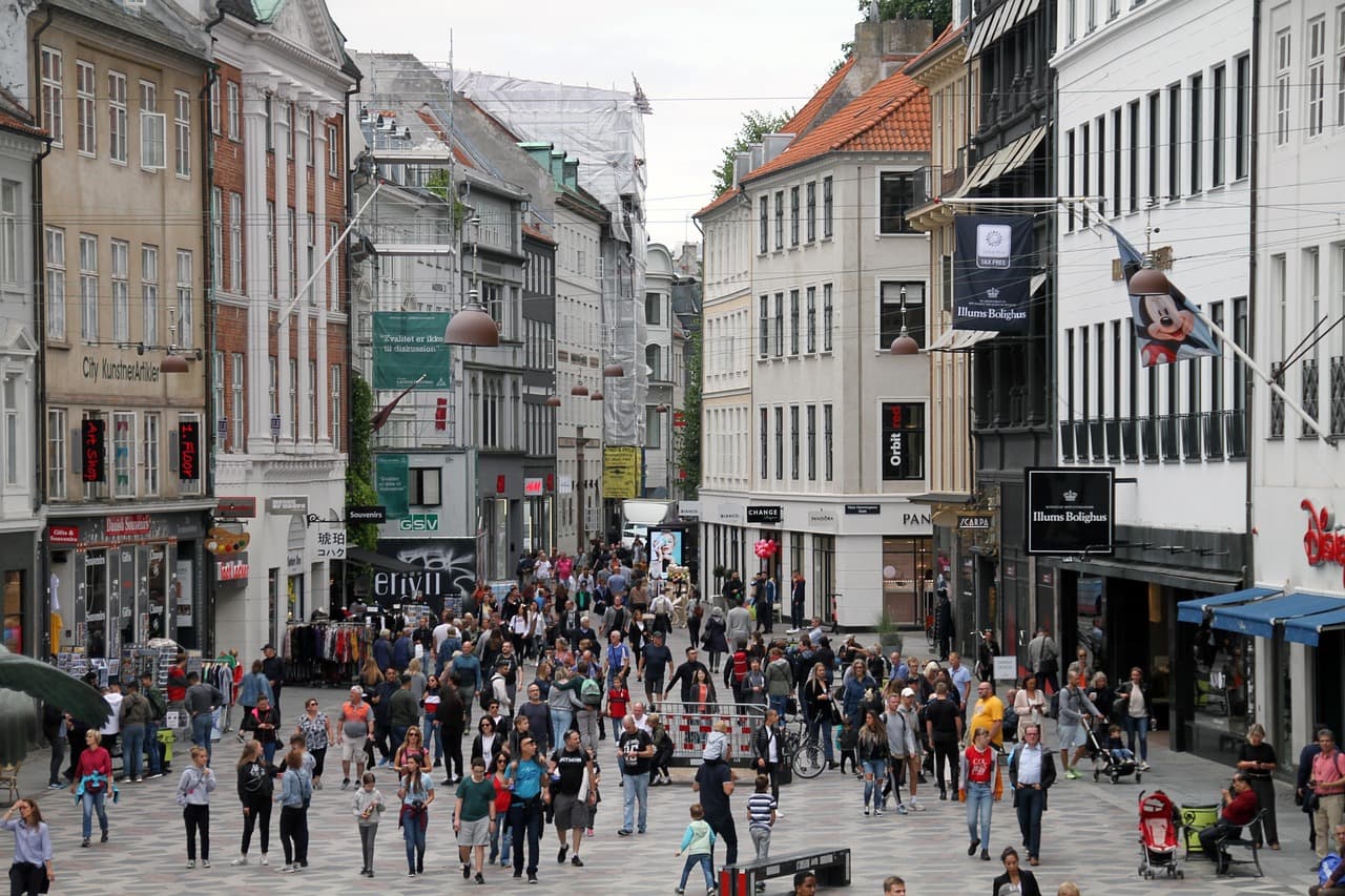 유럽의 스마트시티와 지속가능성 전략 : 코펜하겐&middot;암스테르담 사례 중심