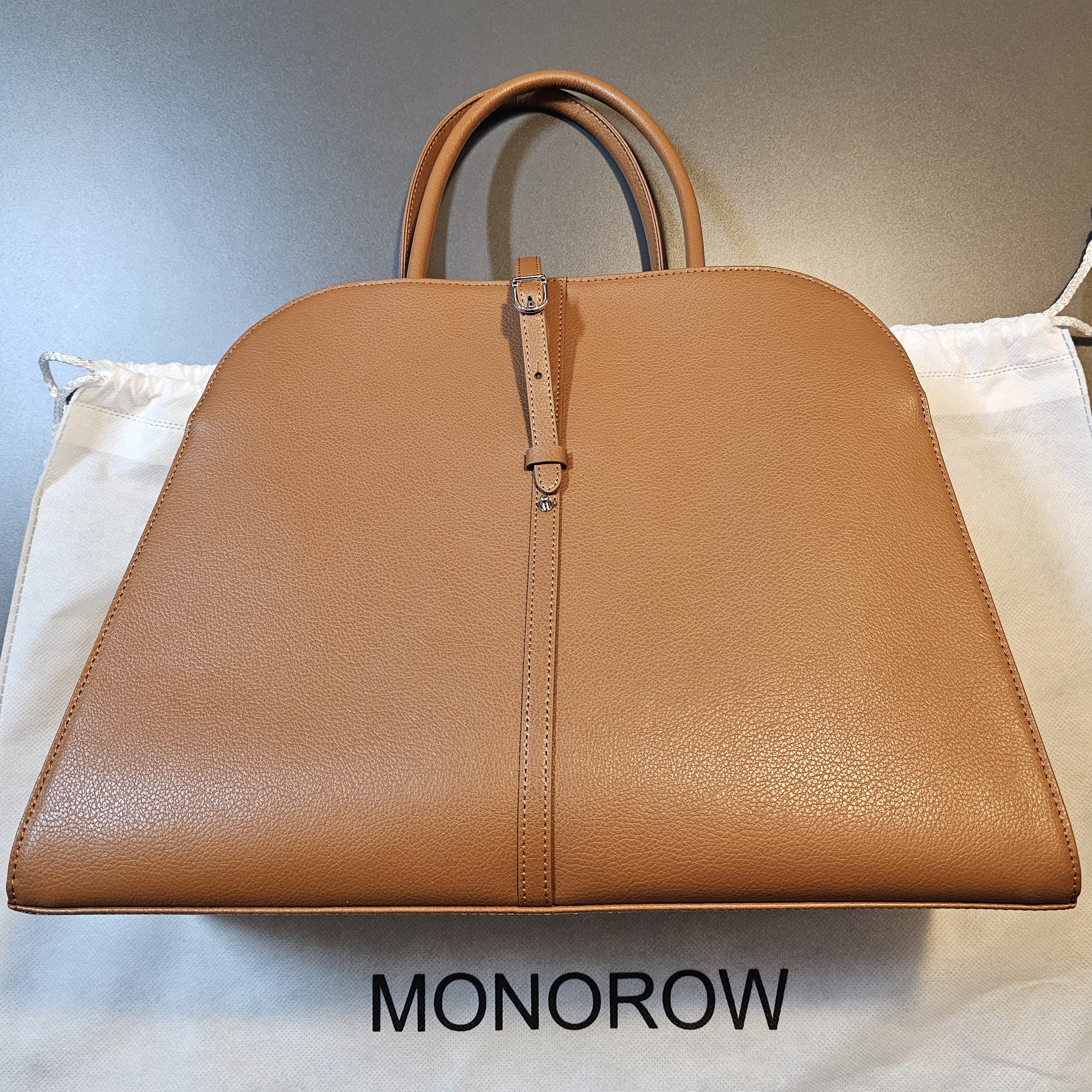 모노로우 블랑백