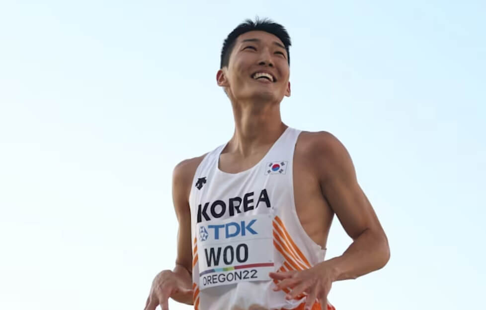 파리올림픽 높이뛰기 우상혁 선수 스마일 모습