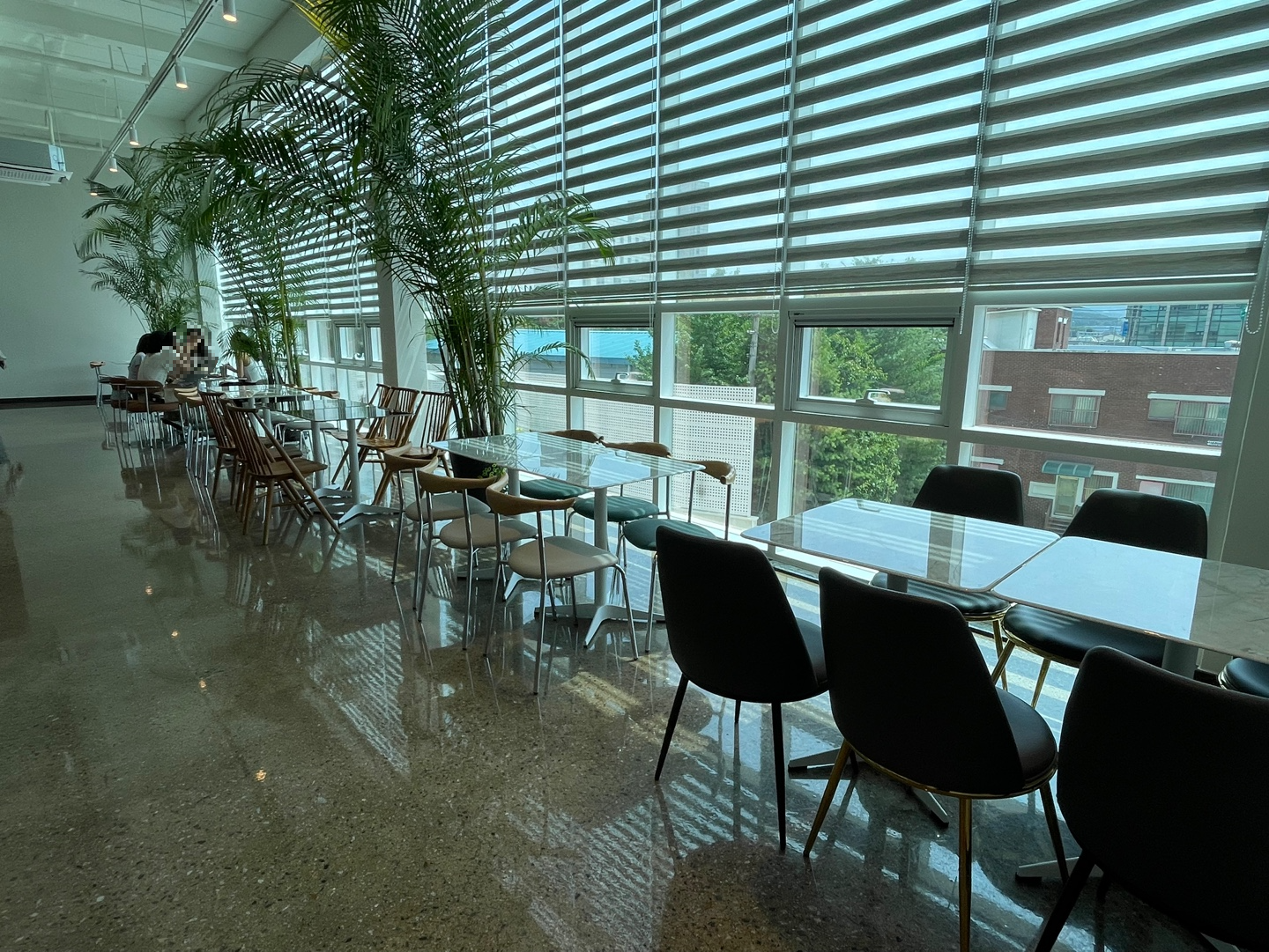 포레스트아웃팅스 용인 신상 대형 베이커리 카페