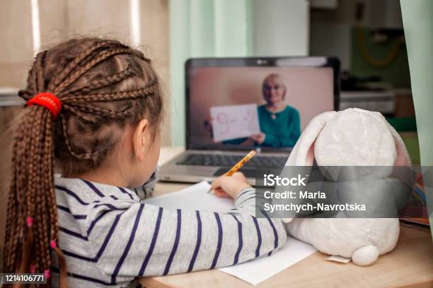 언어 발달이 늦어지는 아이들, 팬데믹이 원인일까?