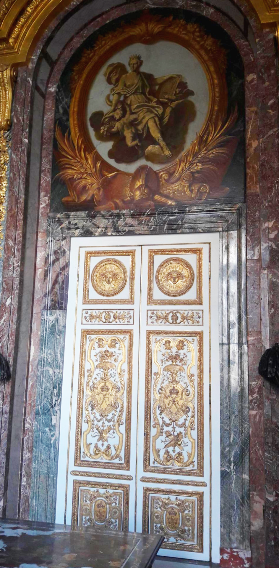 베르사유 궁전 왕의 아파트 입구