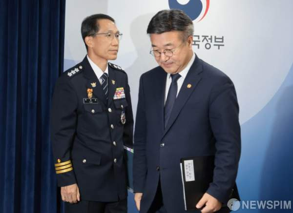 윤호중 행안부 장관 프로필 나이 고향 학력 경력 가족 논란 (장윤기 사건 사과 및 스타벅스 탱크데이 이슈 핵심 정리)