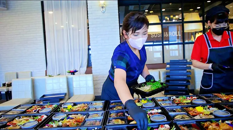 서민갑부 YB밴드, 트로트 가수 양지은, 신유, 아이돌 조공 도시락, 파티 잔치 음식 케이터링 명품 도시락 주문 예약 업체 연 매출 25억 희자씨 방송 정보