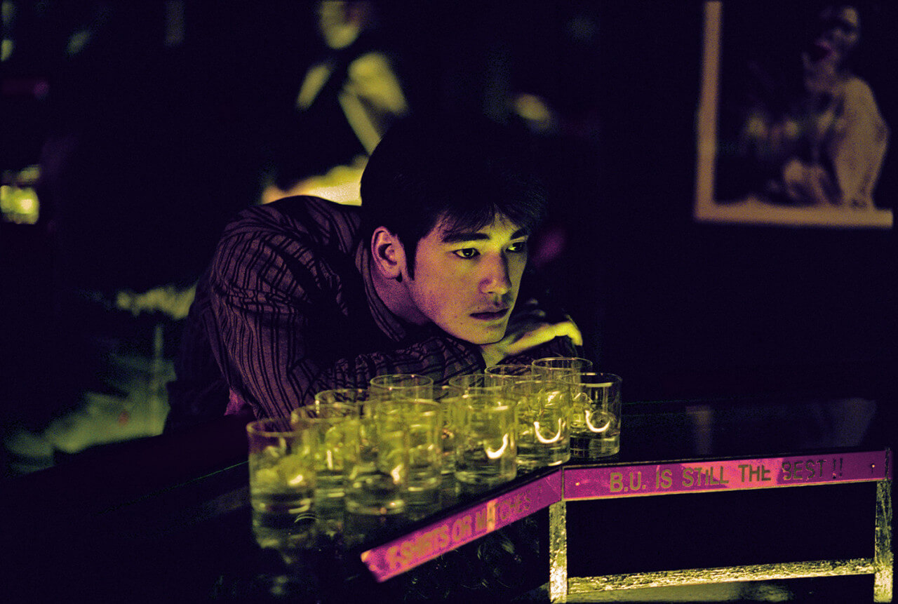 중경삼림 주인공 금성무의 외롭고 텅 빈 눈빛