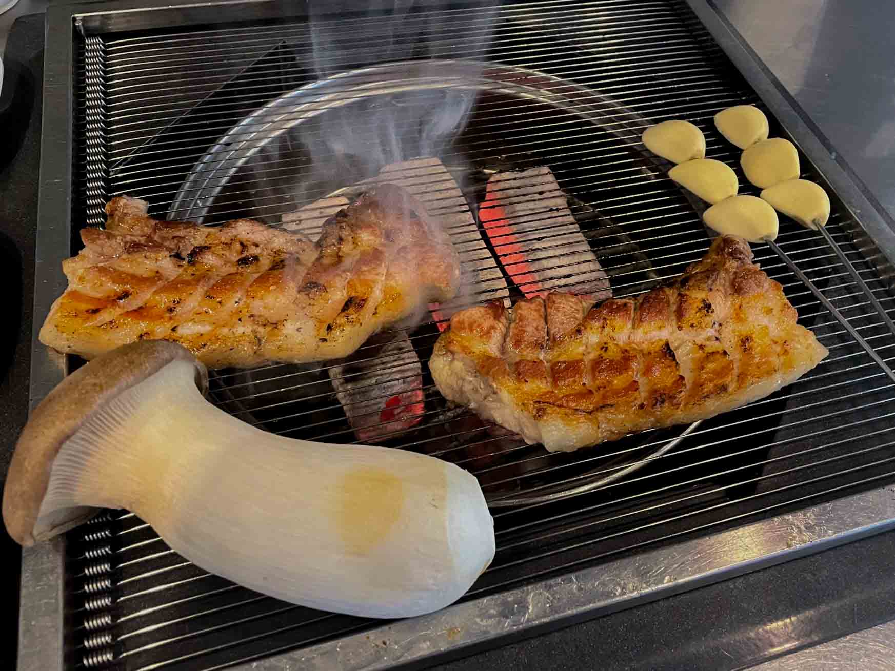 광주 오치동 맛집 피아노 줄타는 돼지