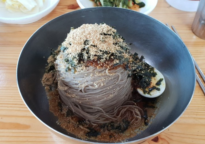 삼교리동치미막국수