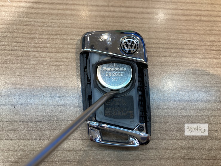 폭스바겐 신형 아테온, 파사트 GT 리모컨 전지 교환방법