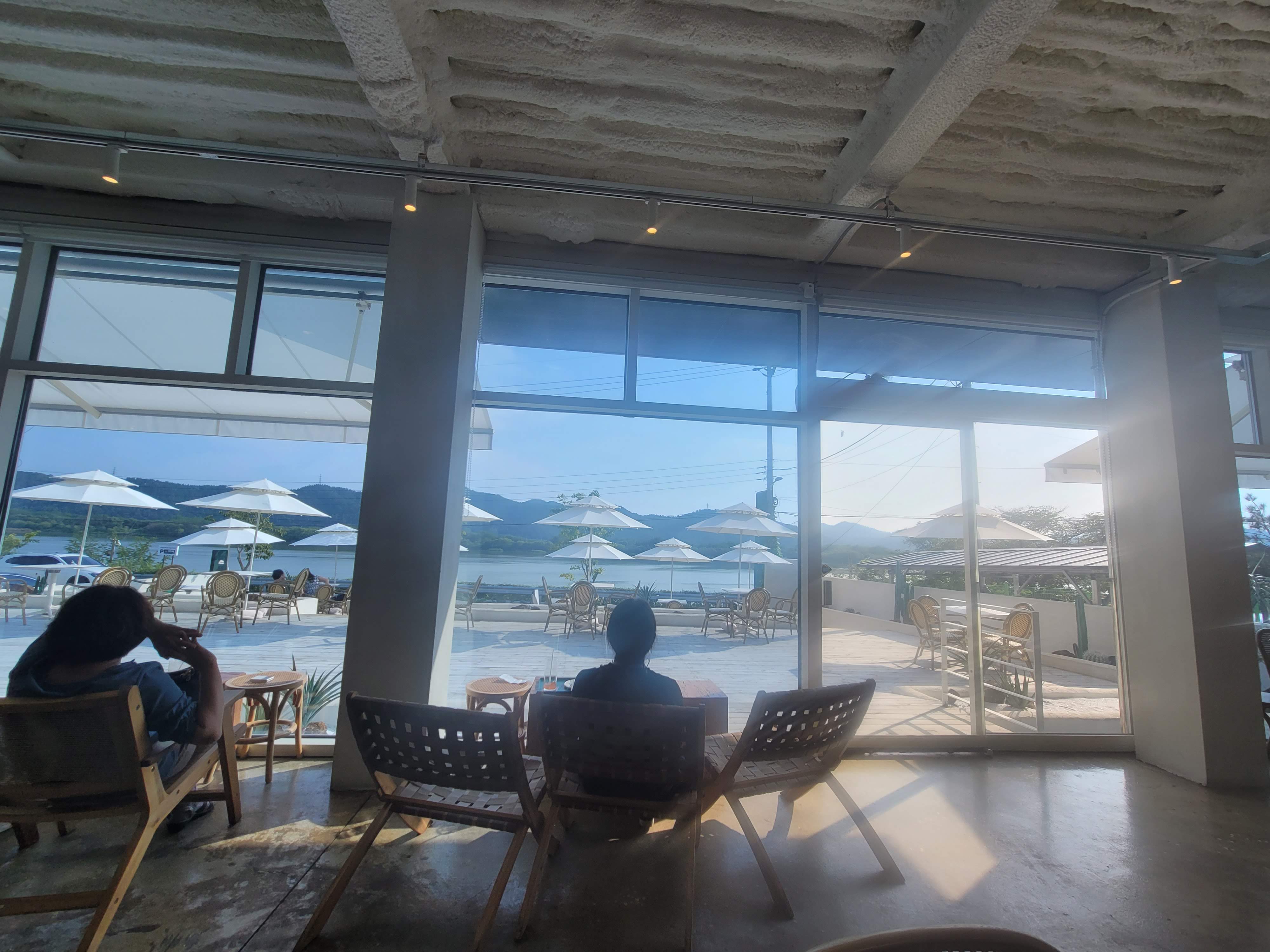 바토플루이스 통창