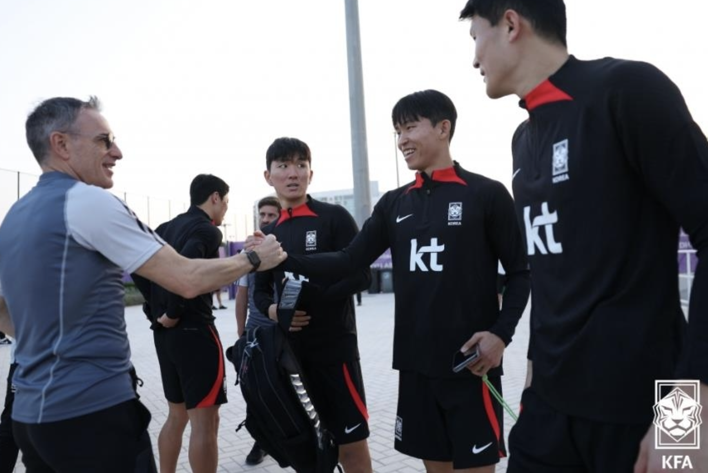 벤투 감독 재회 &#124; 장신영 소속사 강경준 상간남 &#124; 이강인 결승골 PSG 우승 &#124; 이재명 습격 피의자 계획 범죄 변명문 &#124; 손주은 메가스터디 이경규 동창 과외 2000만원