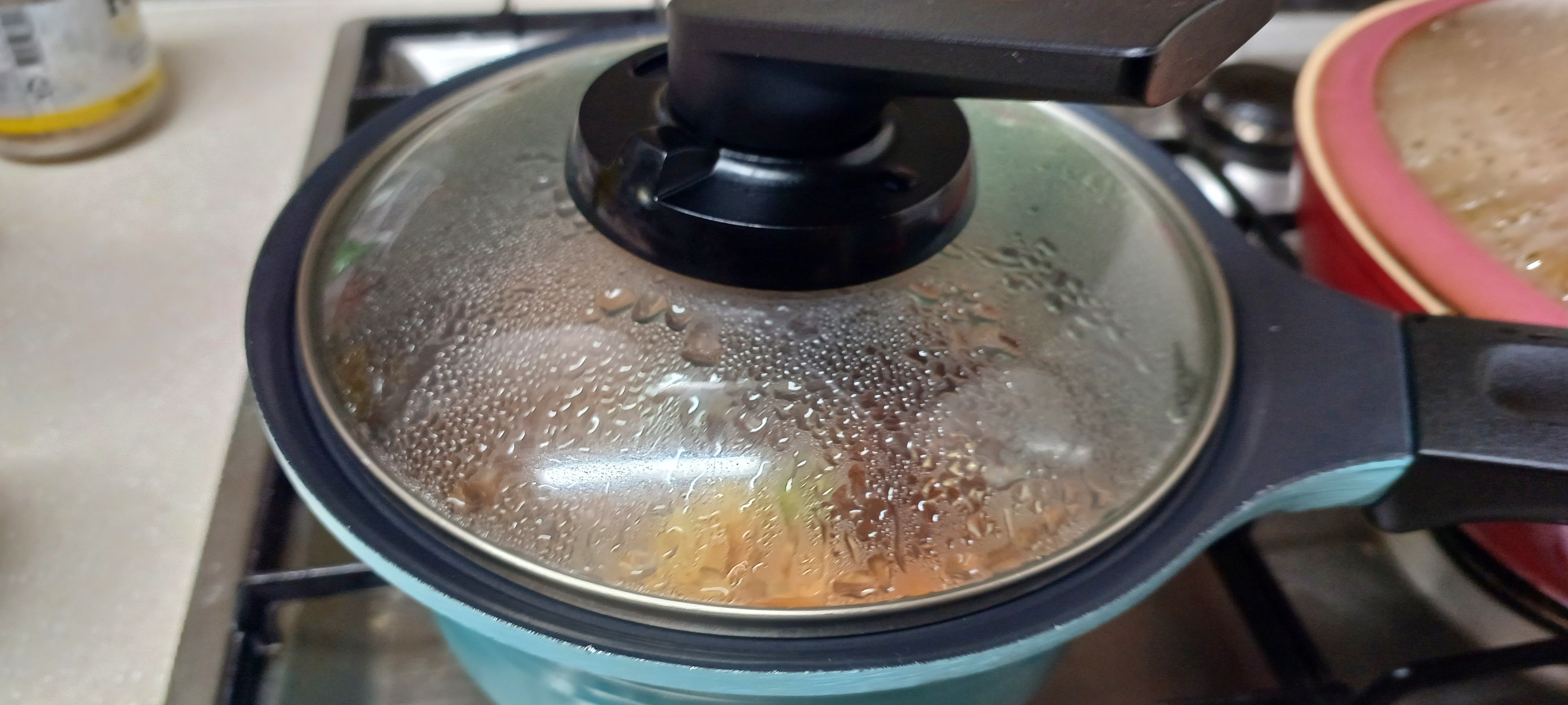 뚜껑 닫고 익히기