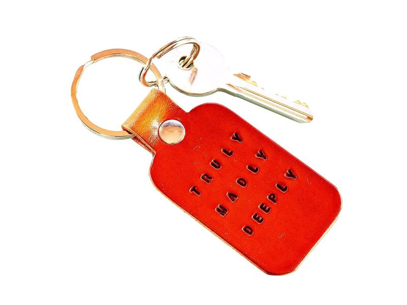 핸드메이드 프리미엄 품질 가죽 열쇠고리 - 직사각형 TRULY MADLY DEEPLY 열쇠고리