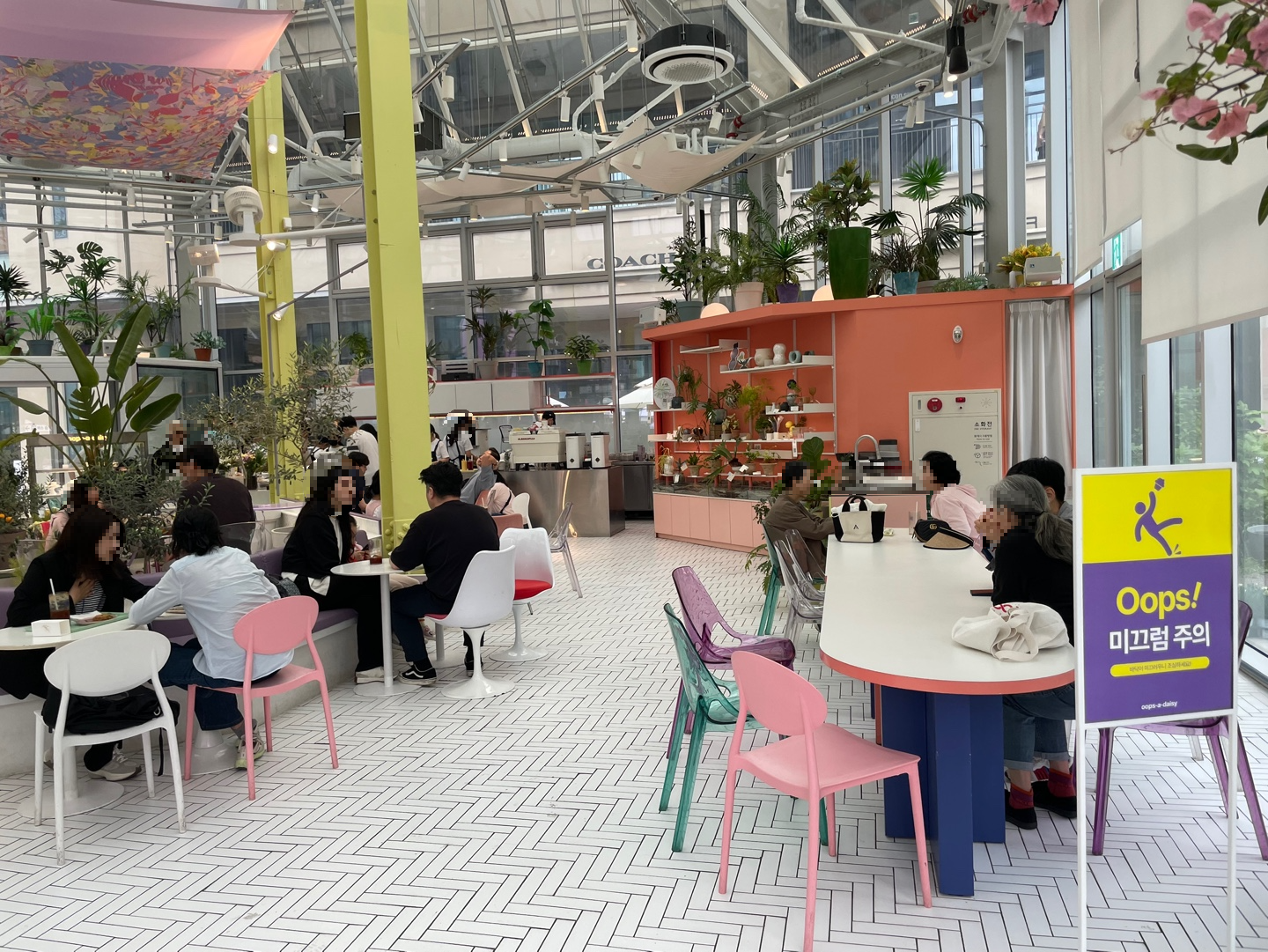 의왕 롯데 프리미엄 아울렛 주차 무료 잔디광장 카페 웁스어데이지