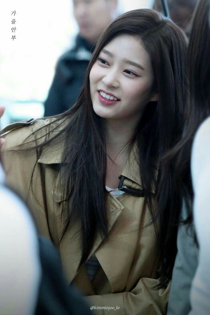 아이즈원 김민주 최애사진